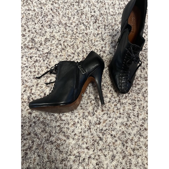 Schutz Black Quality Leather Solid High Heels Women Sz 8 US 39 EU Shoes Side Zip - Picture 5 of 8